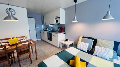 La Petite Motte Apartment | Les Appartements De Lina - West city 2 - Self Check-In -