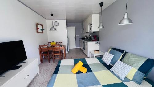 La Petite Motte Apartment | Les Appartements De Lina - West city 2 - Self Check-In -