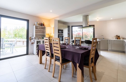 Dax House | Les Arènes - Three Bedroom House, Sleeps 6