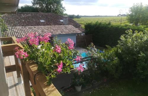 Vertheuil Bed & Breakfast | Les Arums de Fondeminjean