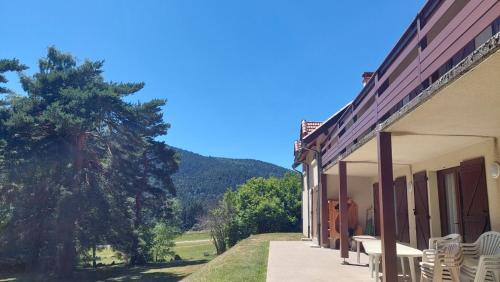 Chalmazel-Jeansagniere House | Les balcons du Haut-Forez