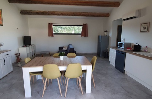 Saumane-de-Vaucluse House | "Les bergeries de saumane" Gite les oliviers, air-conditioned communal heated swimming pool