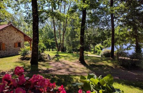 Cussac House | Les bouleaux