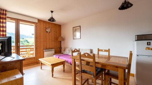 Saint-Sorlin-d'Arves Apartment | Les Bouquetins 07 - Appt lumineux 4 pers