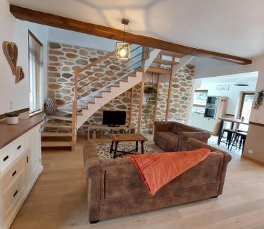 Lacres House | Les Boutons d'Or