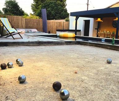 Mus House | Les Brézines - Maison Clim Terrasse Piscine au cœur de Mus MaisoncarréeConciergerie