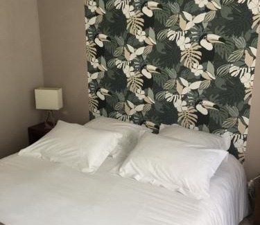 Maillets - Bellevue Bed & Breakfast | Les Cabanes de Do