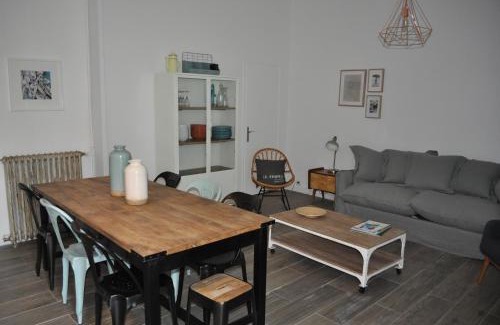 7th Arrondissement Apartment | Les Cabanons de Fonfon