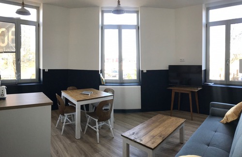 Boulogne-Centre Apartment | Les Cabines du Mirador 1 - Apartment with Marina View