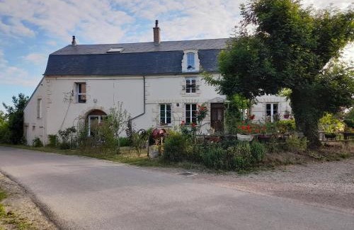 Saint-Andelain House | Les Cassiers