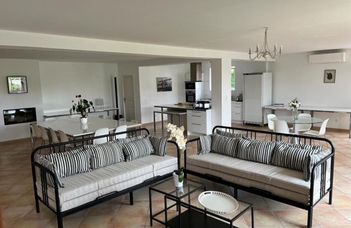 Sainte-Foy-d'Aigrefeuille House | Les Cerisiers Binel à Ronsac