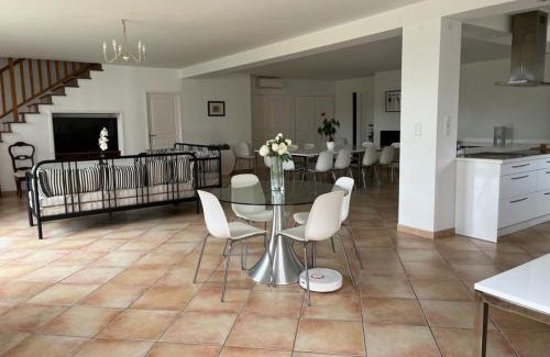 Sainte-Foy-d'Aigrefeuille House | Les Cerisiers Binel à Ronsac
