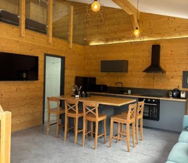 Rochesson Ski Chalet | Les Chalets Perce Neige & Jacuzzi privatif, proximité Gerardmer & La Bresse