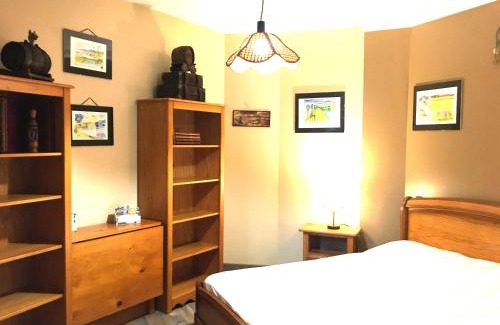 Saint-Vincent-Rive-d'Olt Bed & Breakfast | Les Chambres du Prieuré