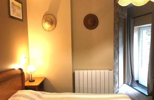 Saint-Vincent-Rive-d'Olt Bed & Breakfast | Les Chambres du Prieuré