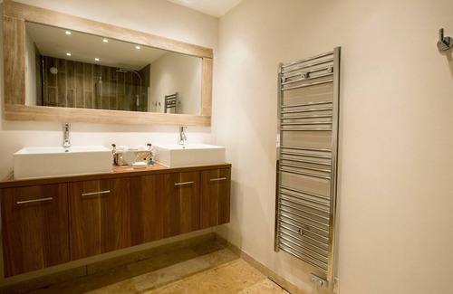 Mougins Bed & Breakfast | Les Chambres D'hôtes de Mougins