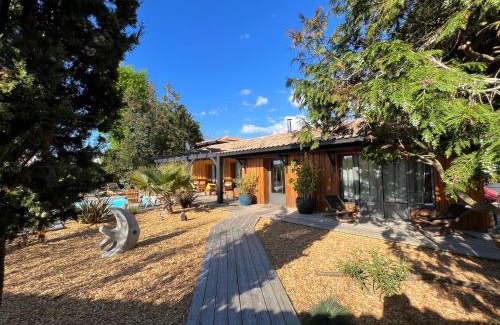 Ares Bed & Breakfast | Les Chambres de L'ARESTEL