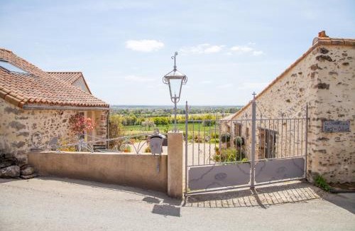 Les Herbiers Bed & Breakfast | Les Chambres de la Forge des Collines