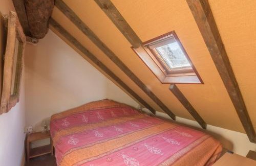 Saint-Leger-les-Melezes Apartment | Les Chardons - Apt duplex vue montagne