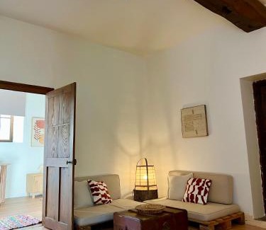 Gigny-sur-Saone House | Les CHARMES