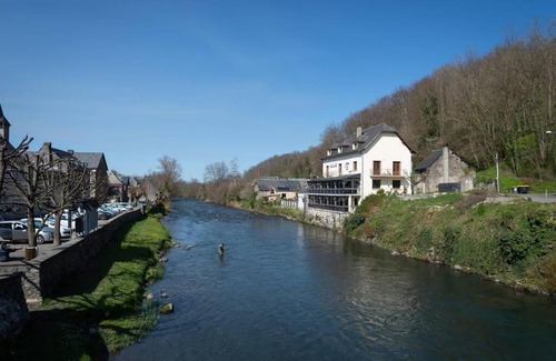 Lortet House | Les chemins du Mont