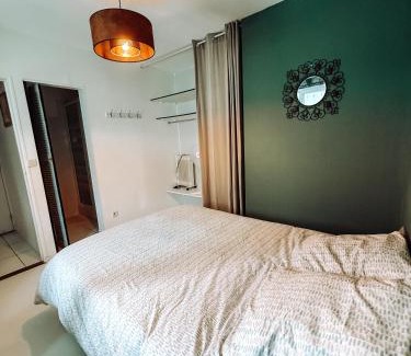 Deux Croix-Banchais Apartment | Les Clés Angevines Studio numéro 3