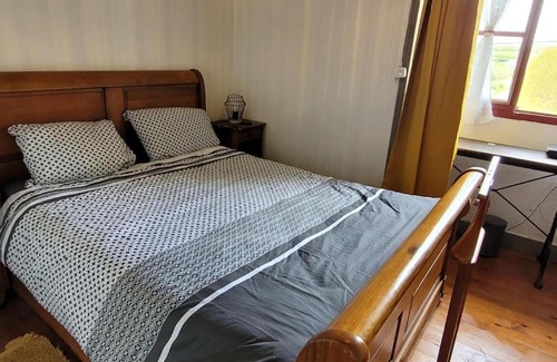 Azerat House | Les Coccinelles, Maison avec piscine privée