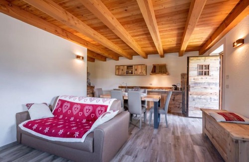 Introd Apartment | Les Combes by Interhome