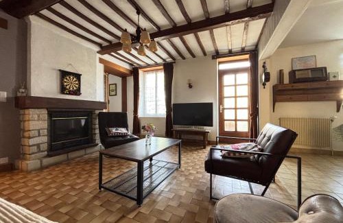 Le Molay-Littry House | Les continents maison spacieuse 4 belles chambres parking privatif terrasse à 5 mn à pied tous commerces et 20 mn plage Omaha Beach et à 15 mn de Bayeux