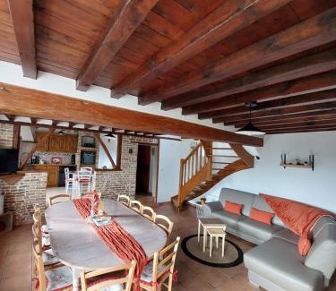 Lacres House | Les Coquelicots