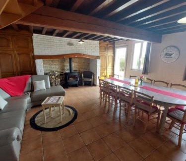 Lacres House | Les Coquelicots