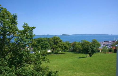 St. Peter Port Hotel | Les Cotils