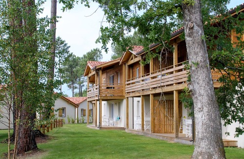 Parentis-en-Born Apartment | Les Cottages du Lac T1 by Interhome