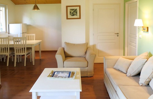 Parentis-en-Born House | Les Cottages du Lac M3 by Interhome