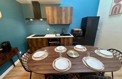 Miroir - Batignolles Apartment | Les Cyclades - Gare - 6 pers