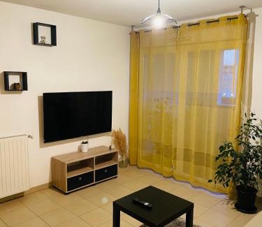 Saint-Mauront Apartment | Les docks libres sud