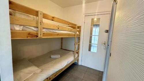 Le Couchant Apartment | *Les Dunes, 50 m des plages, clim, Netflix,4 pers*