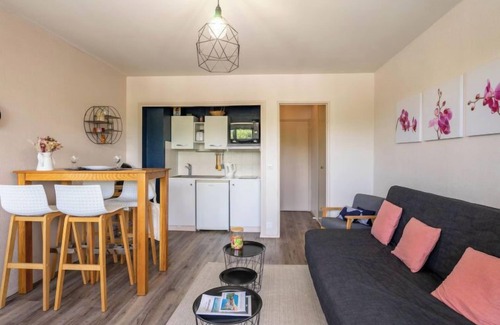 La Palmyre Apartment | Les Ecureuils by Interhome