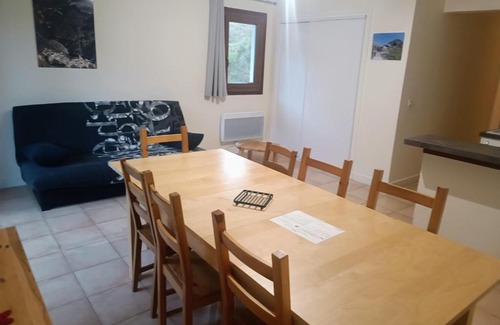 Roubion Apartment | Les Ecureuils "Les Cerfs"