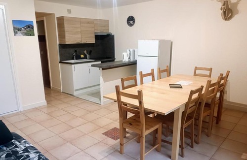 Roubion Apartment | Les Ecureuils "Les Cerfs"