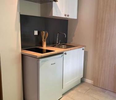Ouistreham Apartment | Les Embruns - Studio avec jardin