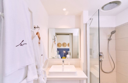 Pointe aux Biches Hotel | Les Estivales Beachfront Suites & Penthouses with LOV