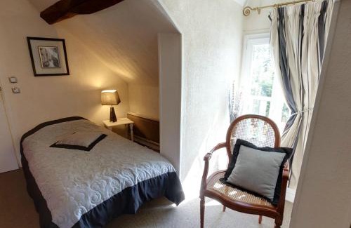 Neufchatel-en-Saosnois Hotel | Les Etangs de Guibert