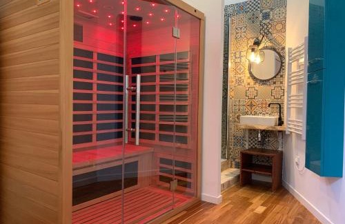 Besancon Old Town Apartment | Les Fabuleux appartements du Coeur de ville - Place Victor Hugo
