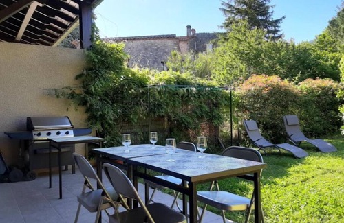 Laroque-des-Alberes House | Les Femades