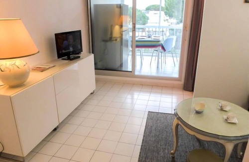 Le Couchant Apartment | Les Flamants Roses by Interhome
