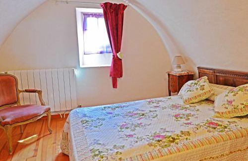 La Cresse House | Les Fleurs de Marie