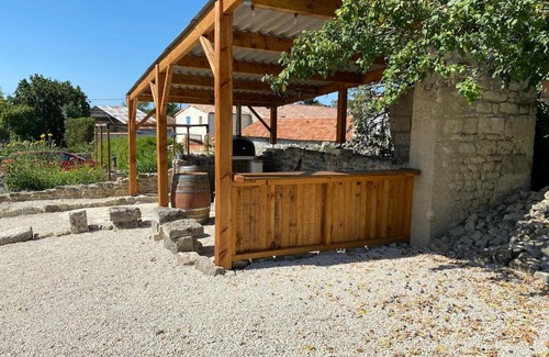 Saint-Georges-de-Longuepierre House | Les Deux Marronniers Bataille