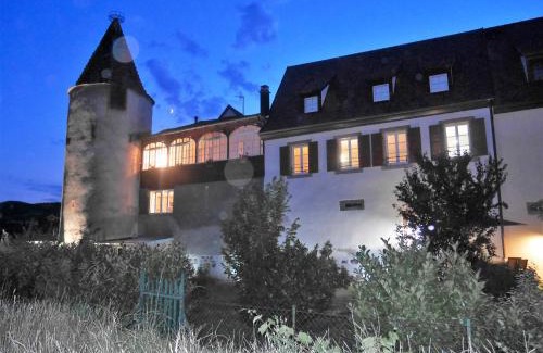 Saint-Hippolyte Apartment | Les Gîtes de la tour, appartement "le Vignoble"