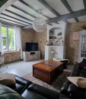 Mosnes House | Les Gîtes Mina